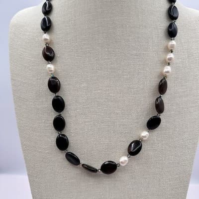 Vintage 90s Black Onyx White Pearl Beaded Necklace Silver Tone Women's Jewelry