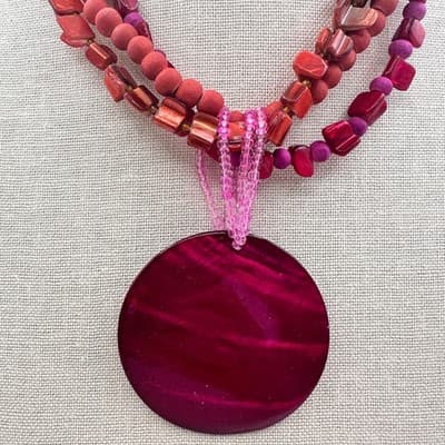 Vintage Y2K Multi Strand Beaded Shell Statement Necklace Women's Jewelry Bib 90s