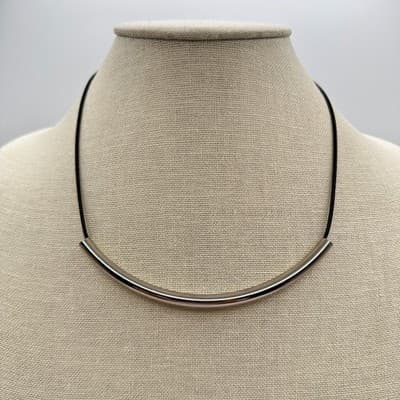 Vintage Y2K Silver Tone Curved Tube Bar Black Cord Necklace Women's Jewelry Boho