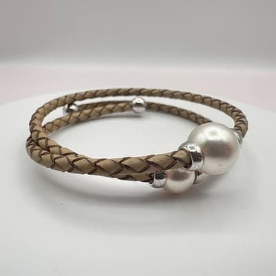 Vintage 90s Braided Tan Leather Wrap Bracelet Silver Tone Cream Pearl Boho Y2K