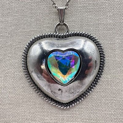 Vintage 90s Iridescent Aurora Borealis Glass Puffy Heart Pendant Necklace Boho