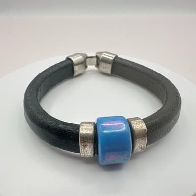 Vintage Y2K Silver Tone Blue Beaded Black Leather Bracelet Boho Classic Jewelry