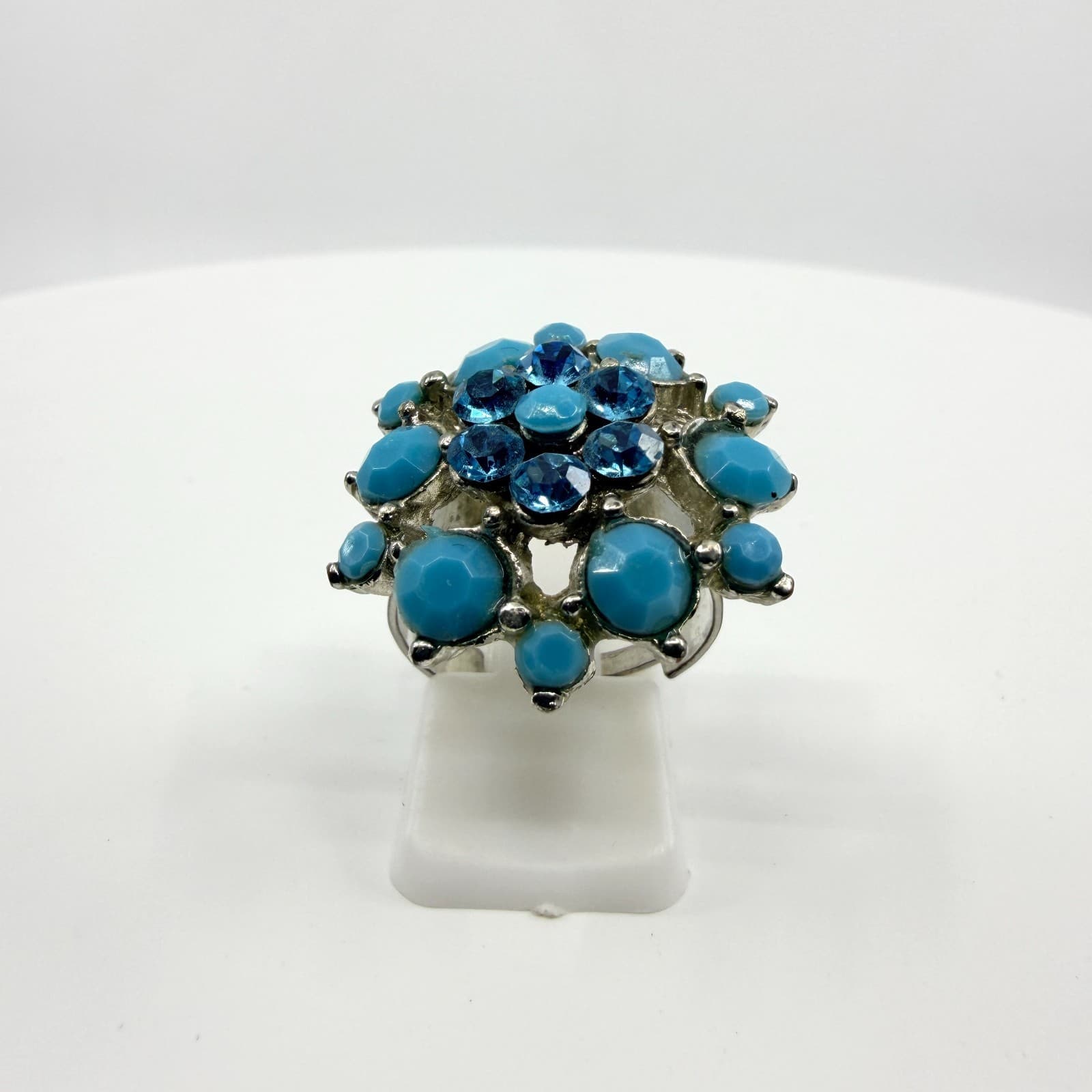 Vintage Blue Rhinestone Turquoise Tone Resin Cluster Statement Ring Silver Tone