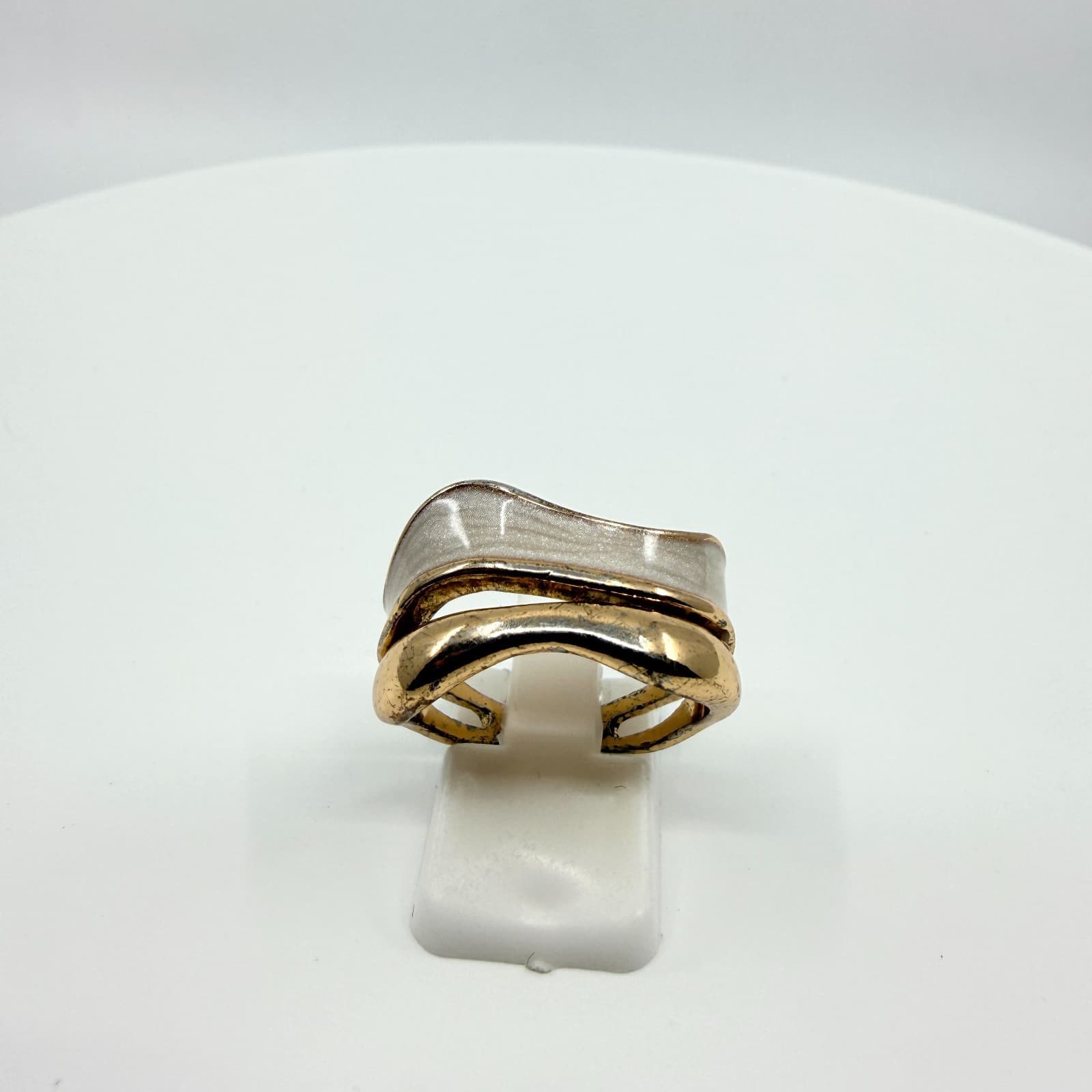 Vintage Y2K Gold Tone Chunky Wave Ring Cream White Shimmer Enamel Stacked Style