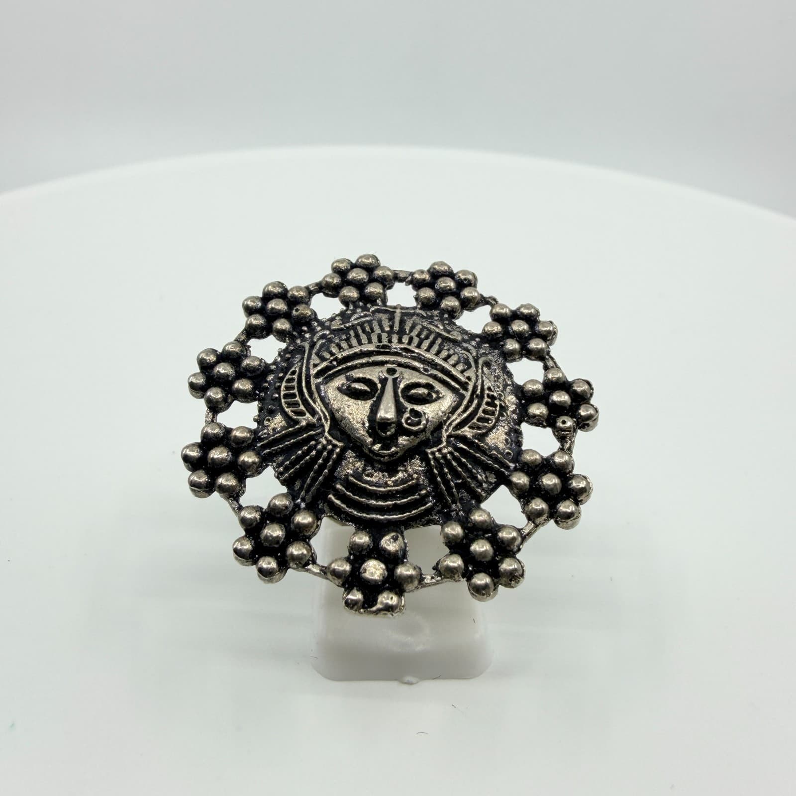 Vintage Silver Tone Goddess Face Shield Ring Boho Ethnic Statement Size 6 Retro