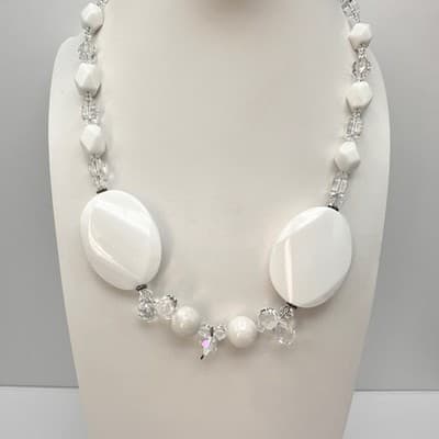 Vintage 90s White Oval Bead & Clear Statement Necklace Dangle Jewelry Bib Y2K