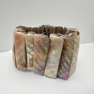 Vintage Y2K Mother of Pearl Shell Stretch Bracelet Iridescent Chunky Jewelry