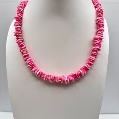 Vintage 80s Pink & White Natural Shell Chip Bead Choker Necklace Beach Jewelry