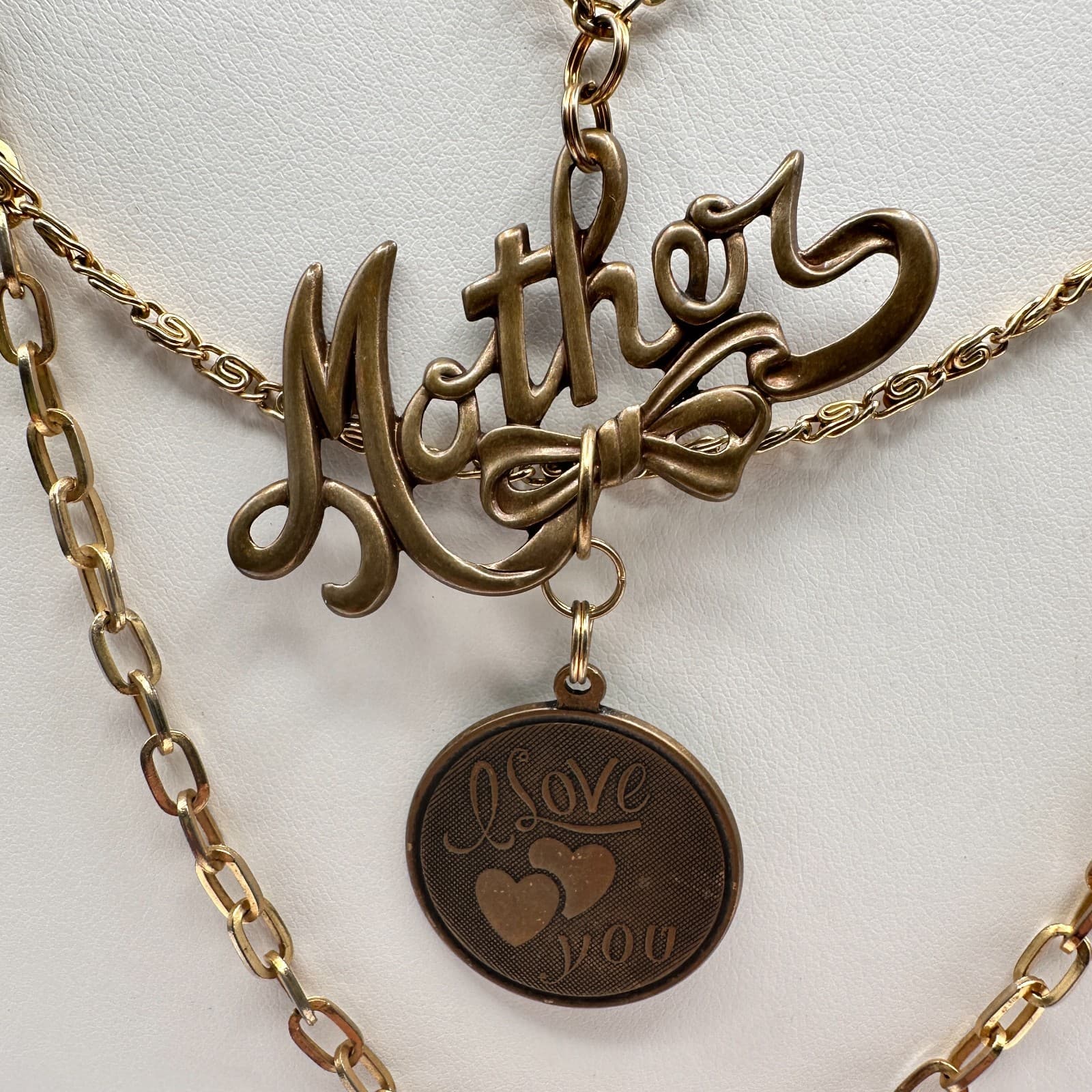 Vintage 80s Gold Tone Mother Love Script Pendant Layered Chain Necklace Jewelry