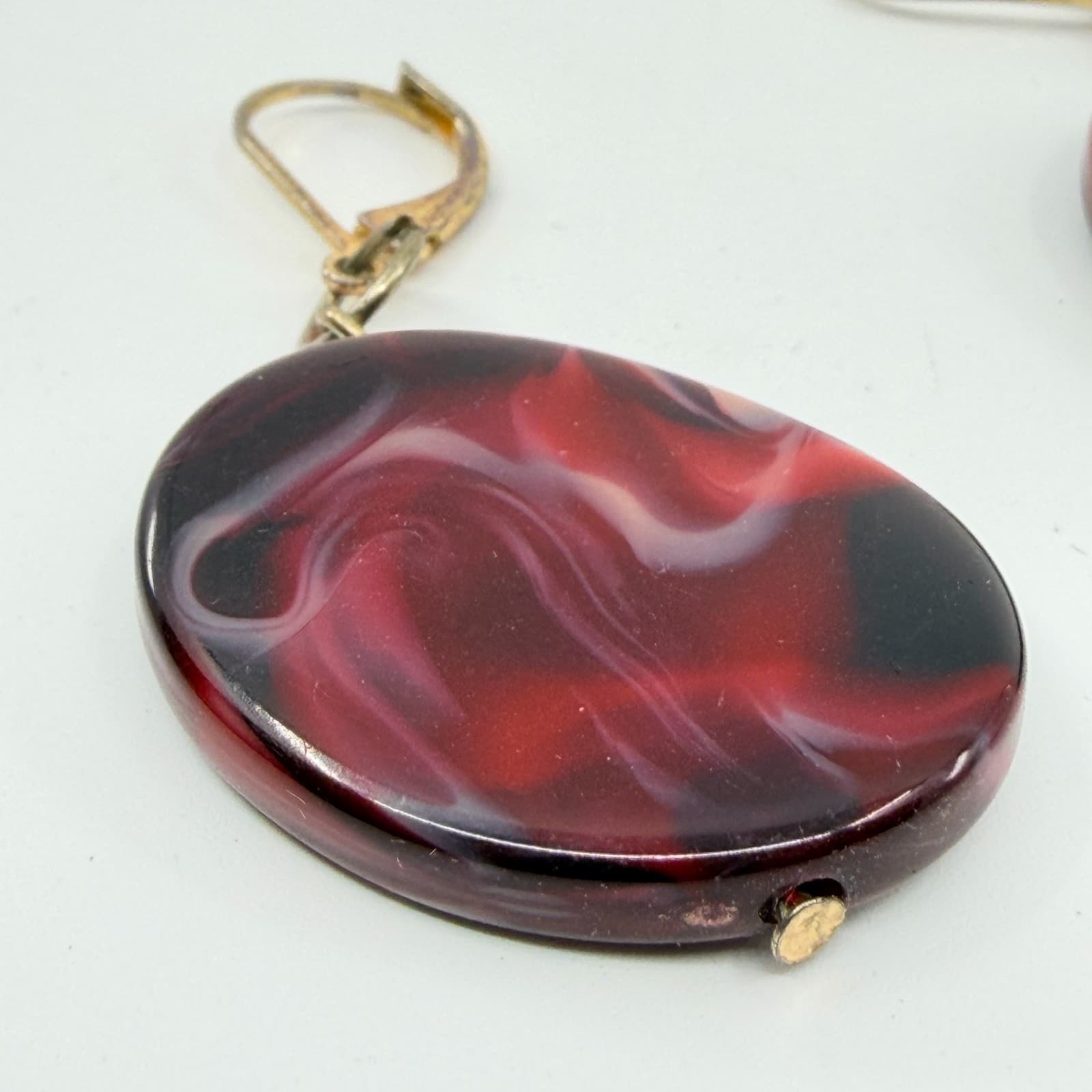 VTG Swirl Resin Drop Earrings Burgundy Red Oval Statement Dangle Chic Festival