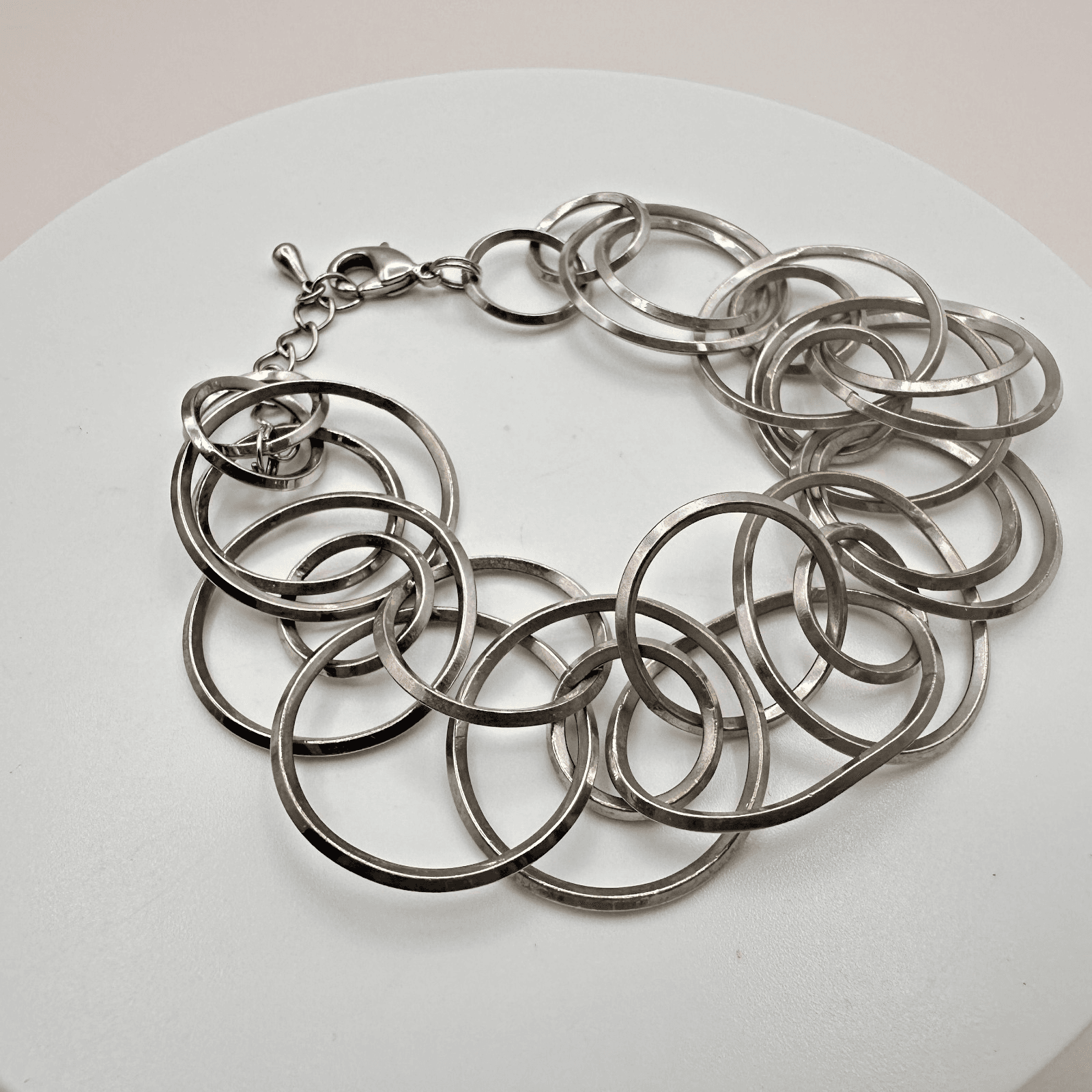Vintage 90s Silver Tone Multi-Ring Interlocking Link Bracelet Women's Jewelry