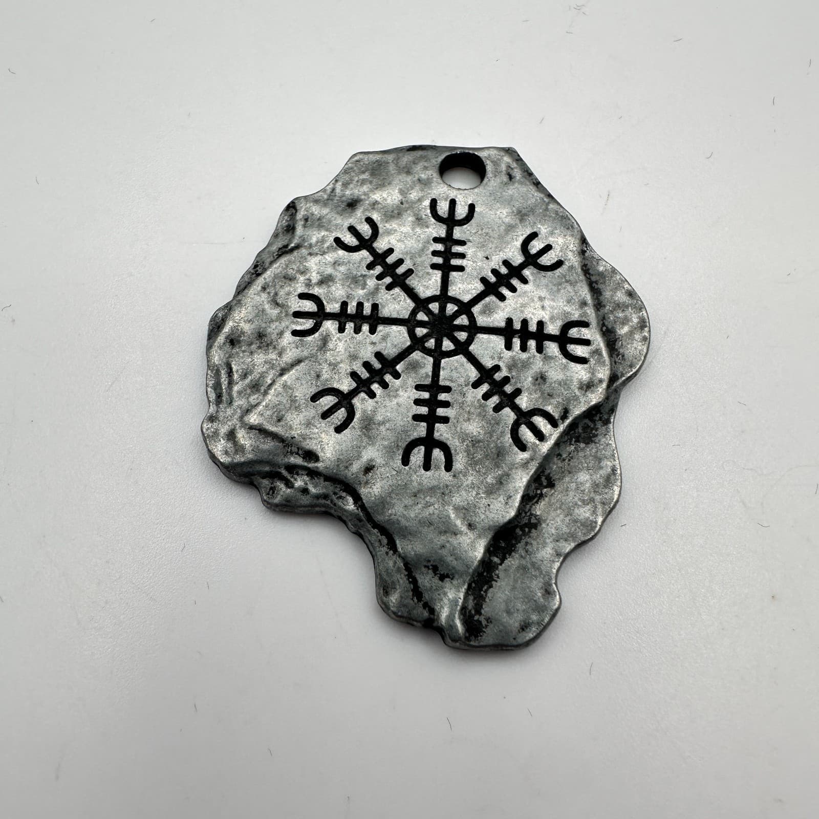 Vintage 90s Silver Tone Norse Viking Compass Aegishjalmur Helm Necklace Pendant