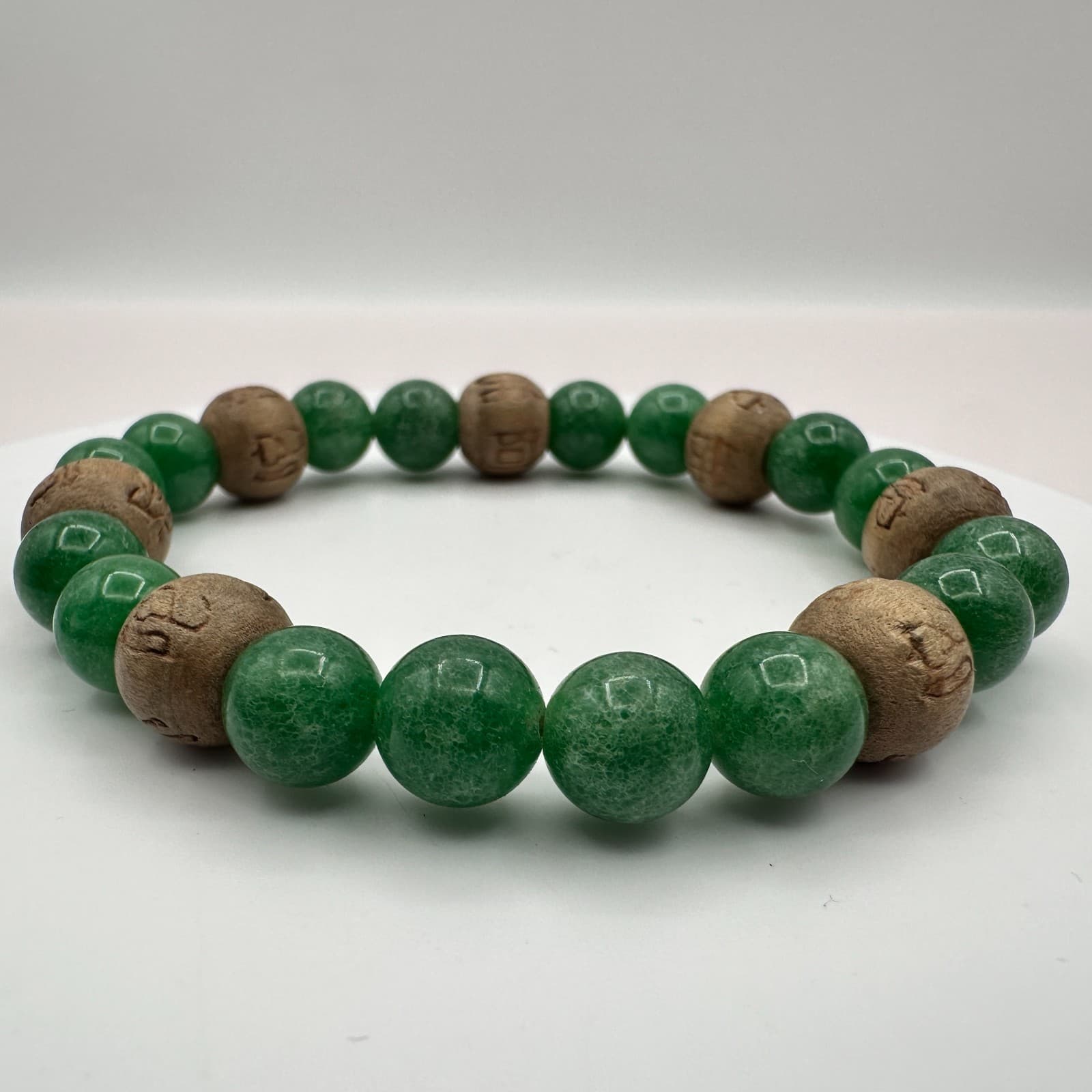Vintage 90s Green Beaded Stretch Bracelet Carved Wooden Boho Women's Jewelry Y2K