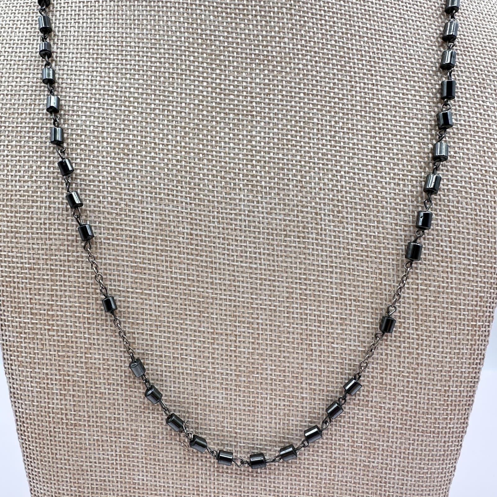 Vintage Y2K Silver Tone Gunmetal Hematite Glass Beaded Necklace Women's Jewelry