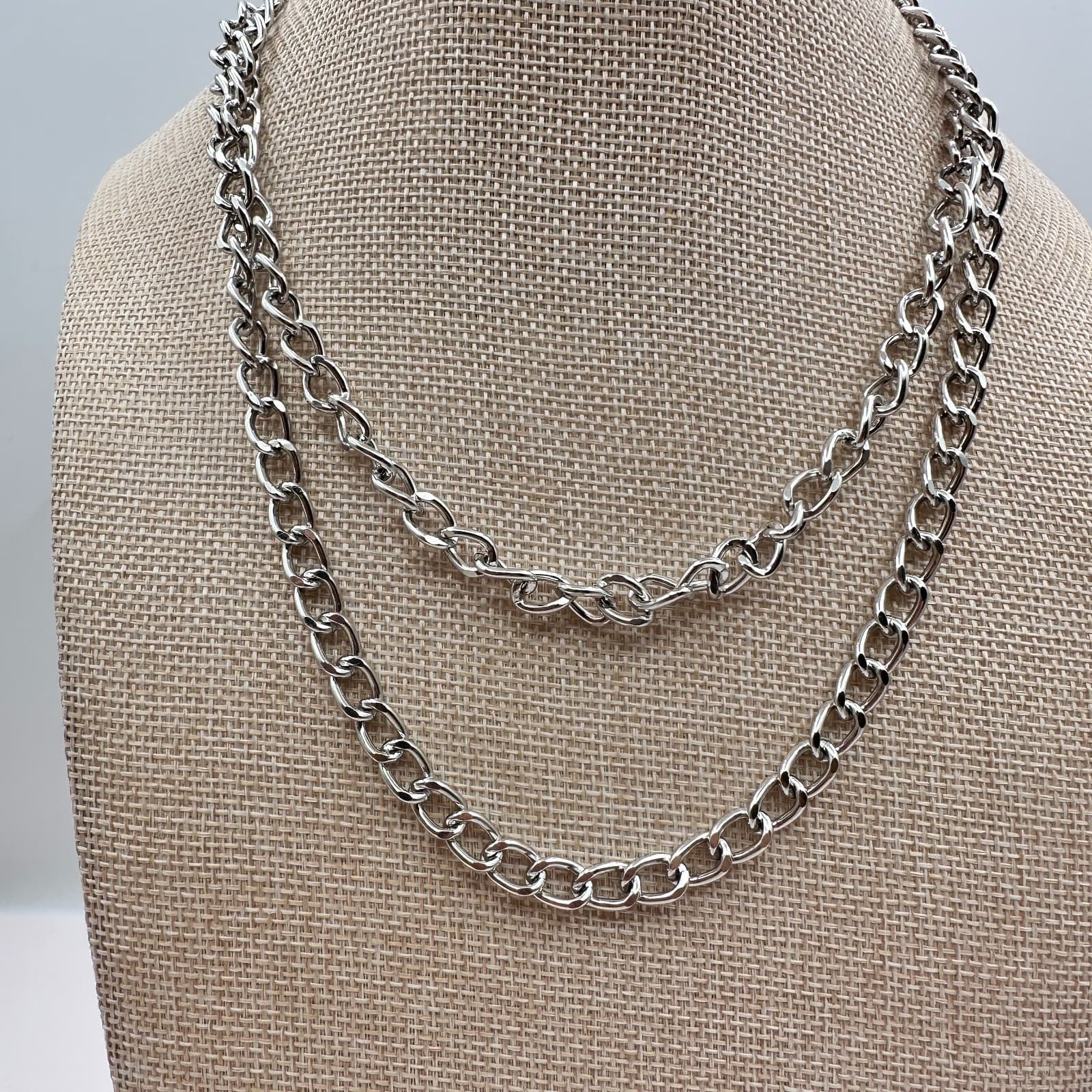 Vintage 90s Silver Tone Double Layer Curb Link Chain Necklace Women's Jewelry