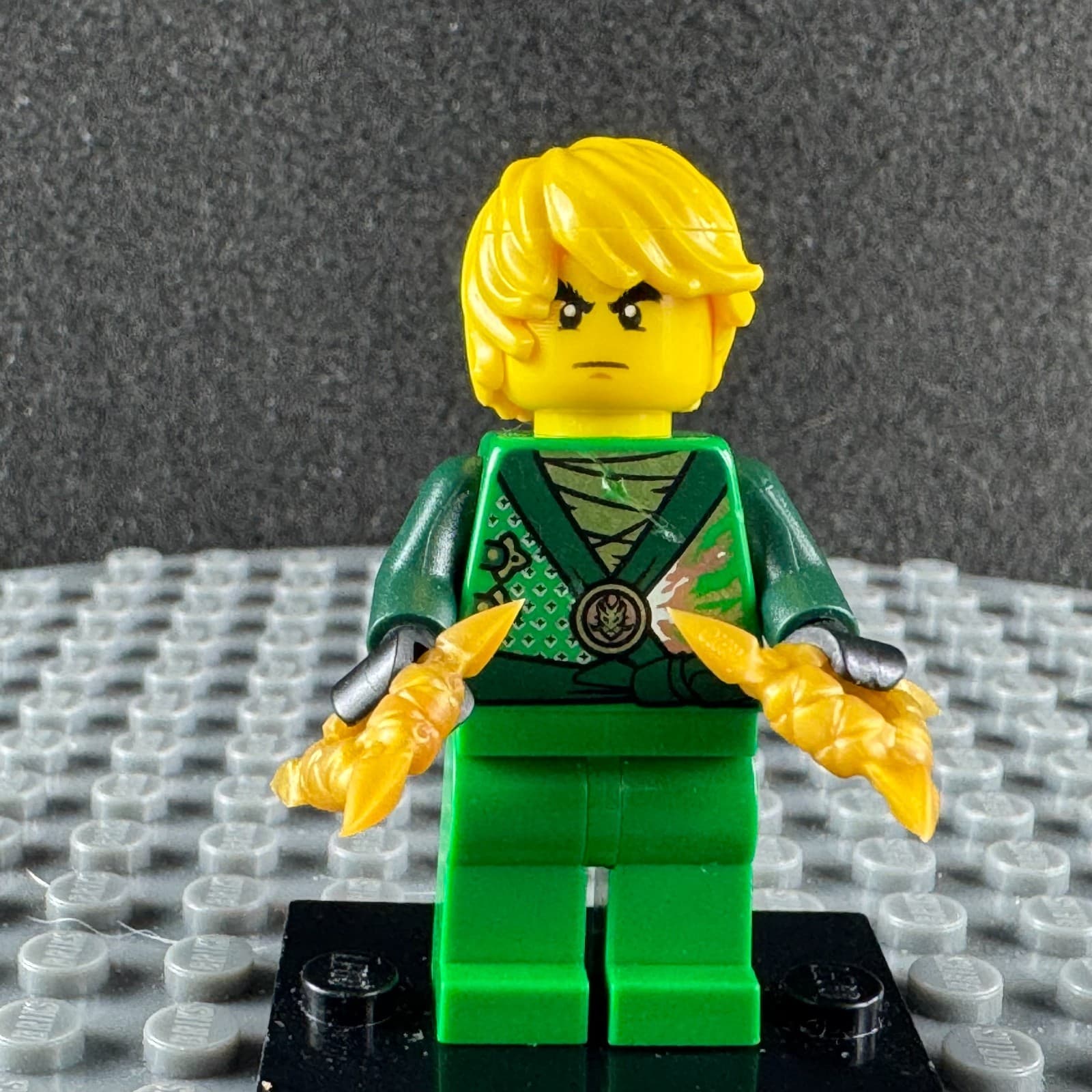 Retired LEGO® Ninjago Minifigure - Lloyd Techno Robe Rebooted - NJO0097 - 1V