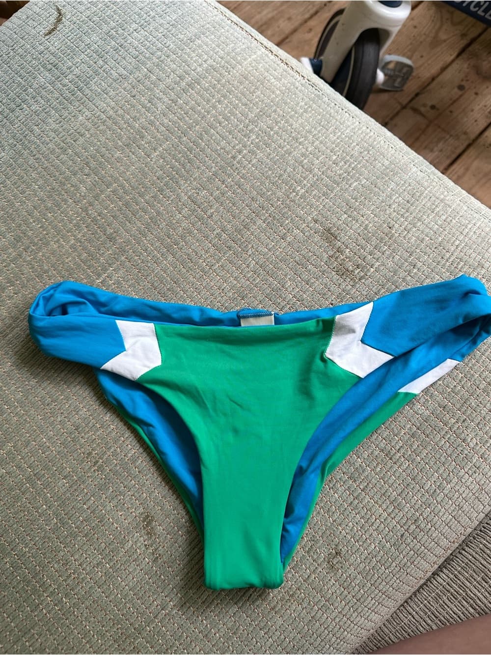 NWOT L*Space Bitsy cut colorblock bikini bottoms small