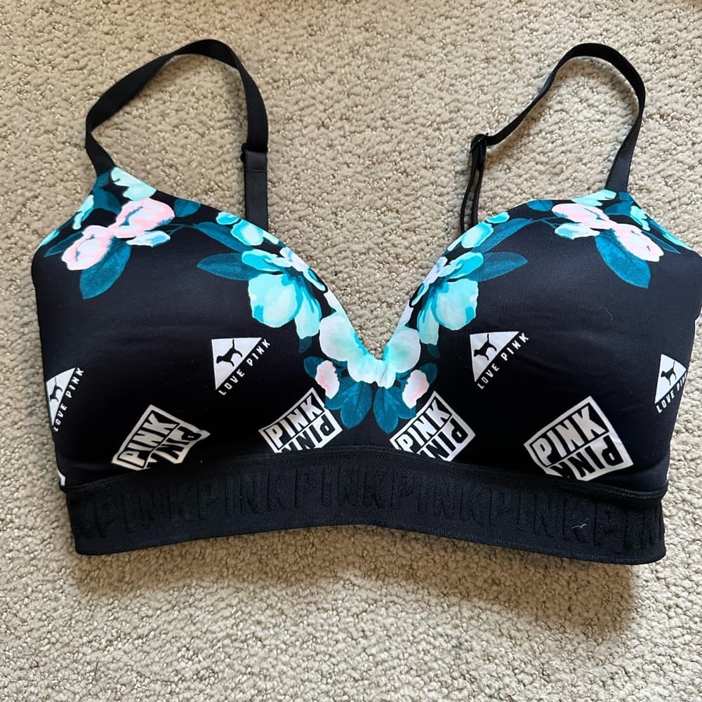 PINK Victoria’s Secret wear everywhere bra 34D