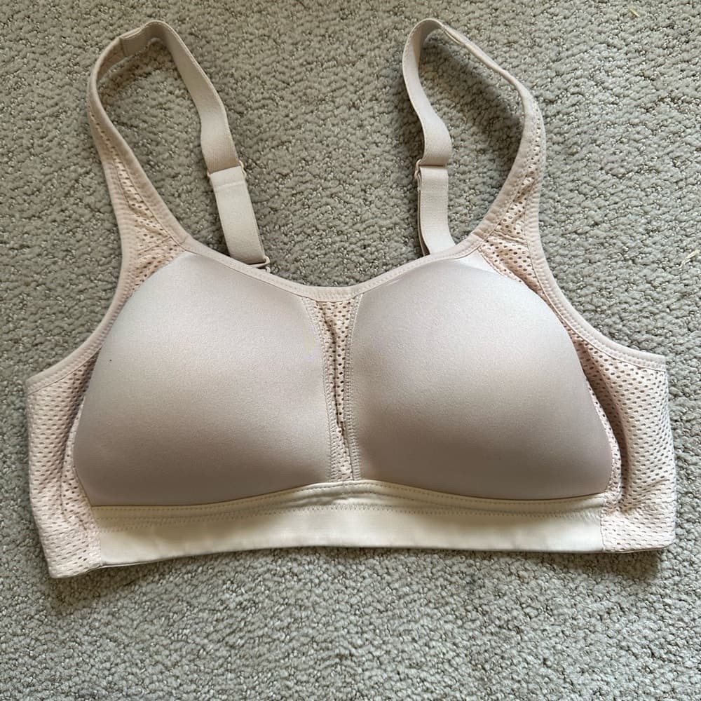 Wacoal Kerri sport contour bra nude