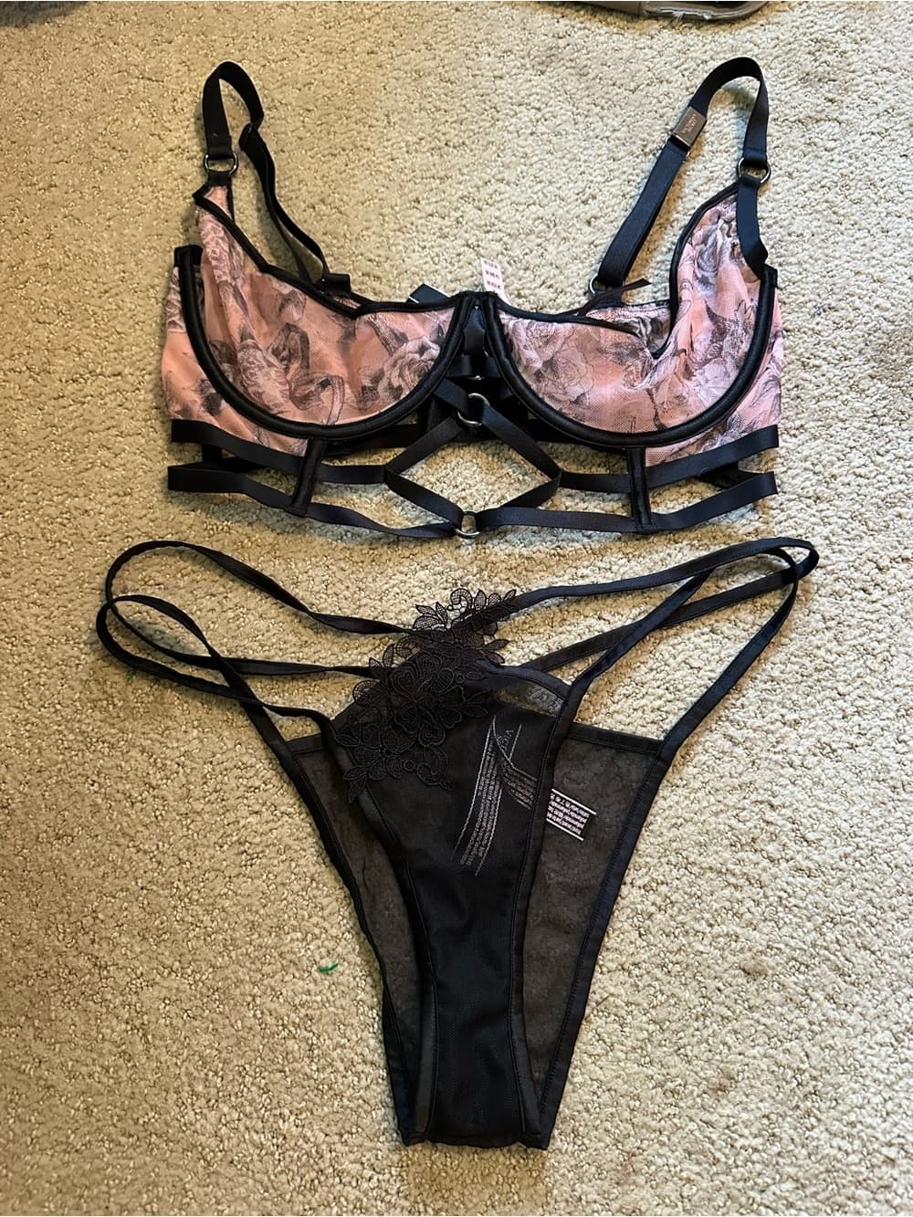 NWT Victoria’s Secret peaceful rose lingerie set 34DDD