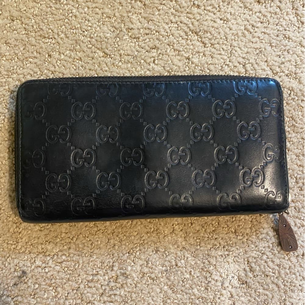 Gucci Guccissima GG logo leather Zippy long wallet black silver