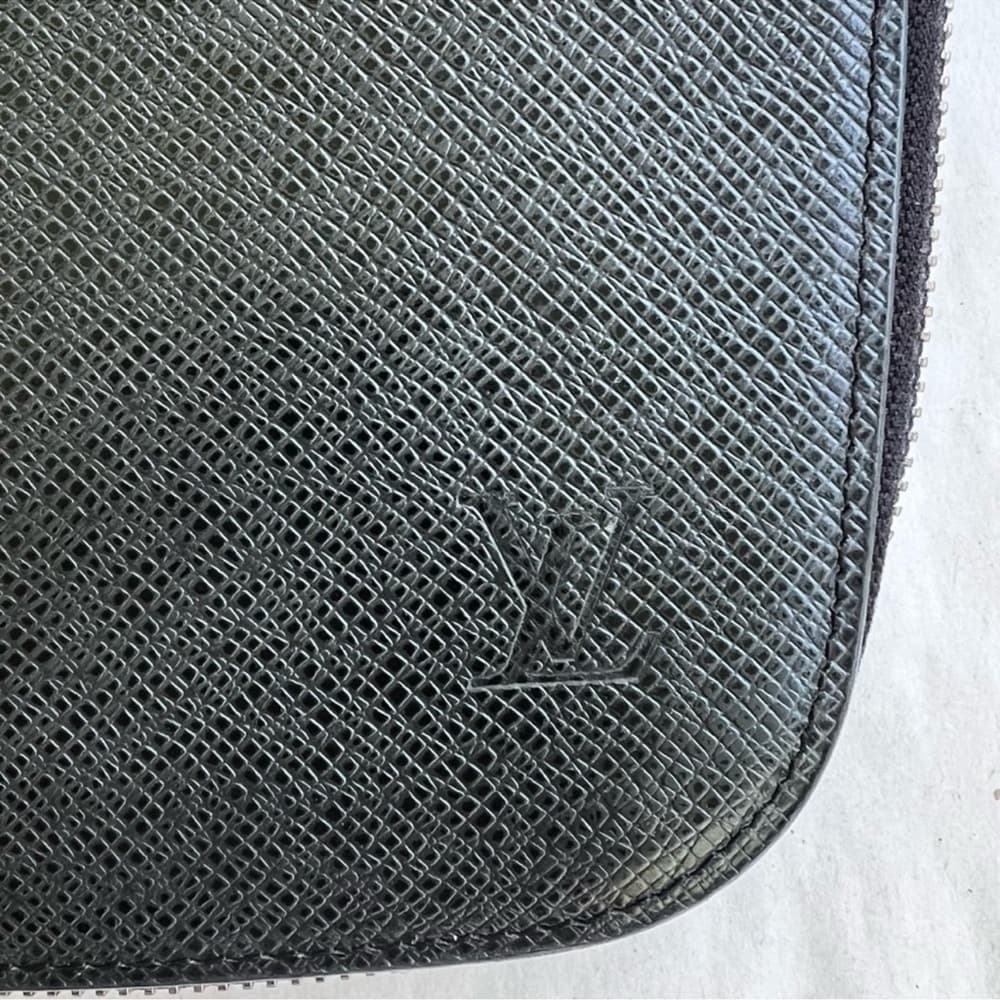 Authentic Louis Vuitton Atoll Organizer wallet black leather