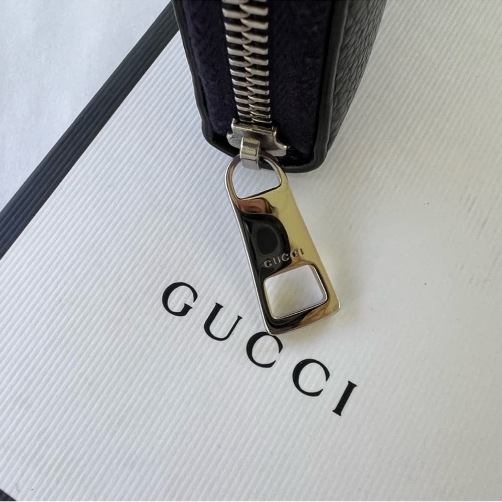 Authentic Gucci Dorian wallet black silver