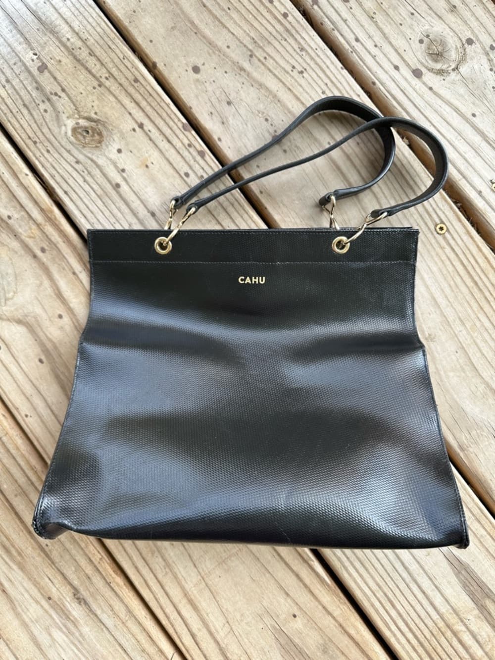 Cahu Le Mamie shoulder bag tote black gold