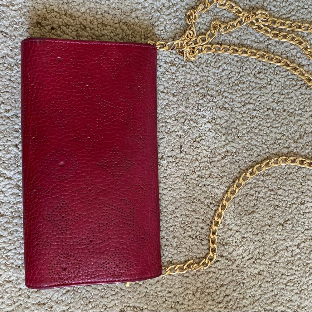 Louis Vuitton Amelia Mahina monogram leather wallet on chain crossbody