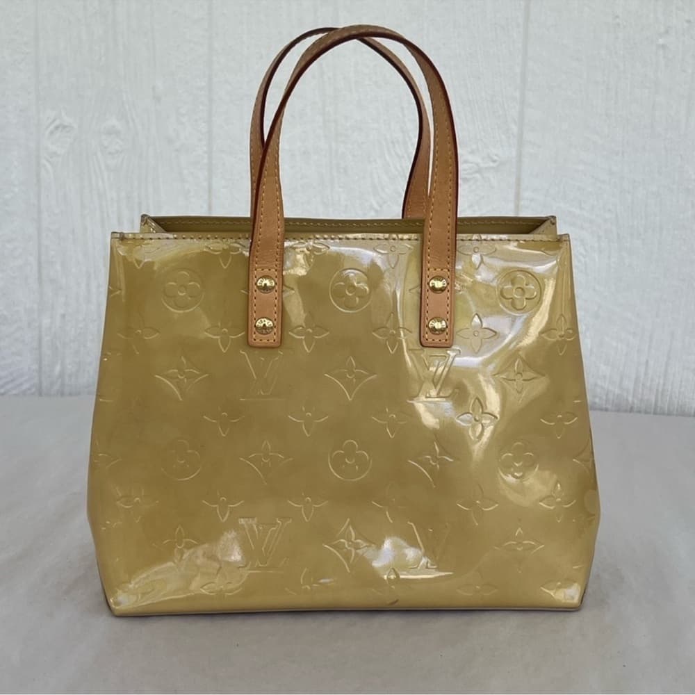 Authentic Louis Vuitton Reade Vernis handbag