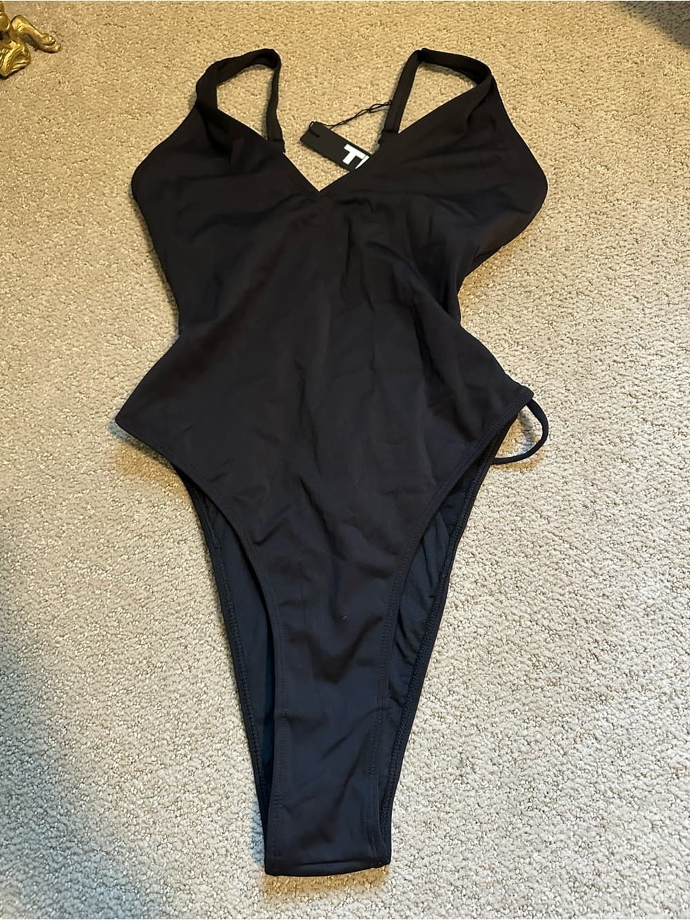 NWT TA3 Plungey Hi Cut one piece swimsuit large short