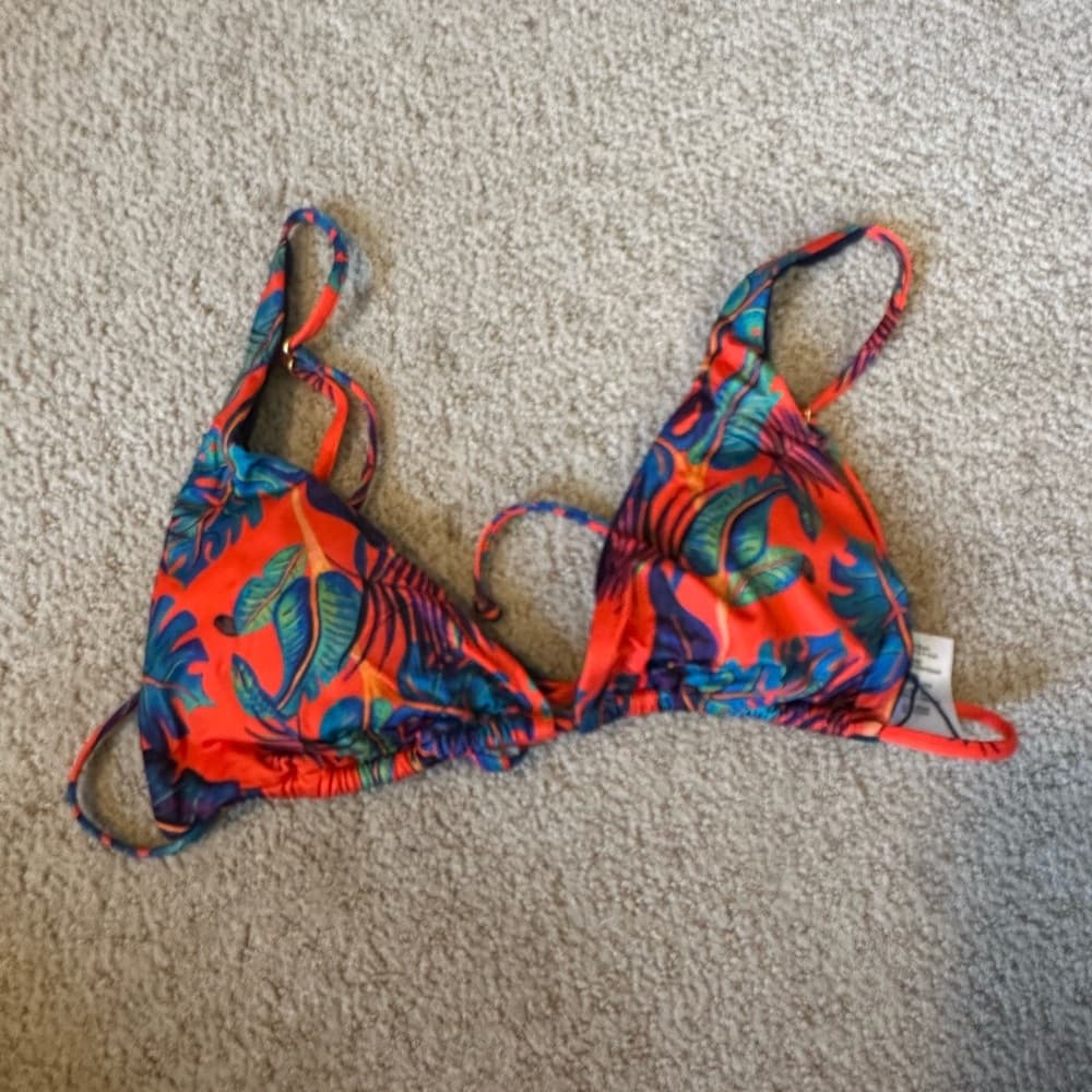 NWOT L*Space Deedee bikini top Liberty Palm