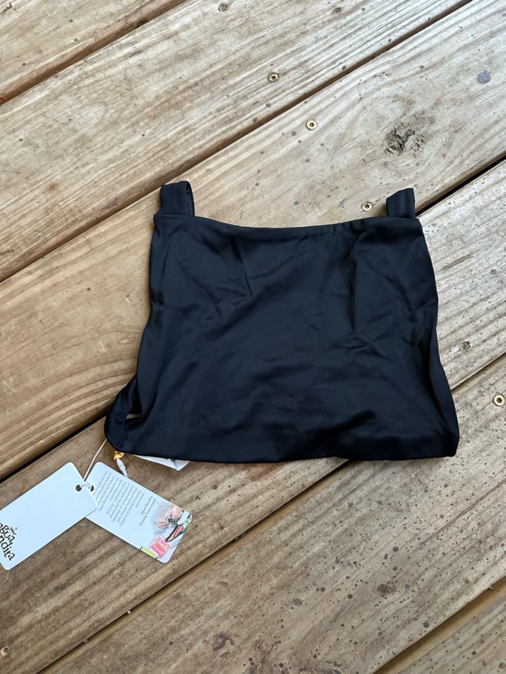 NWT Agua Bendita Macy bikini top black
