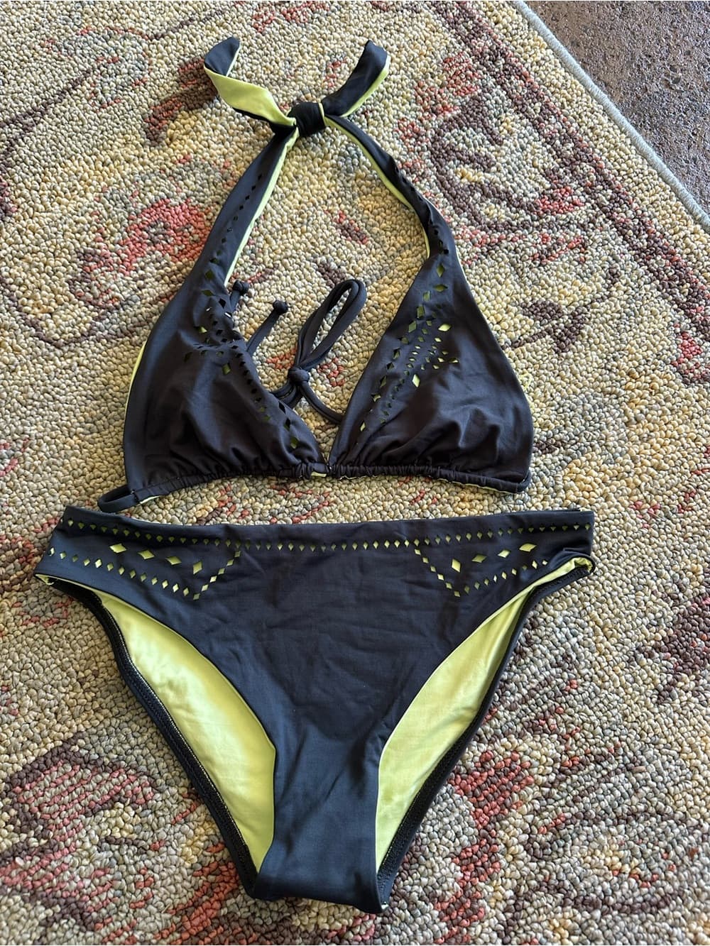 NWOT L*Space laser cut halter bikini set grey lime extra small