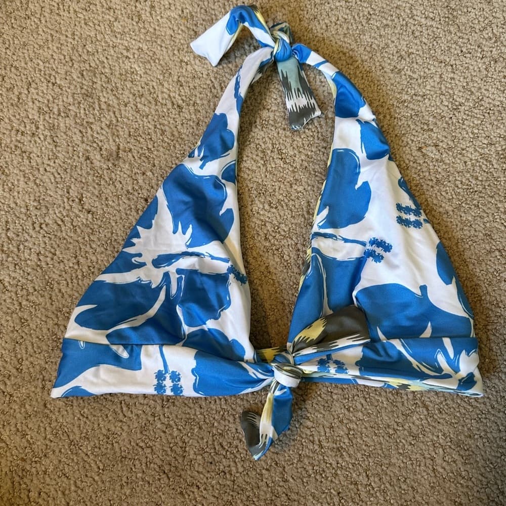NWOT L*Space hibiscus print reversible halter bikini top blue white