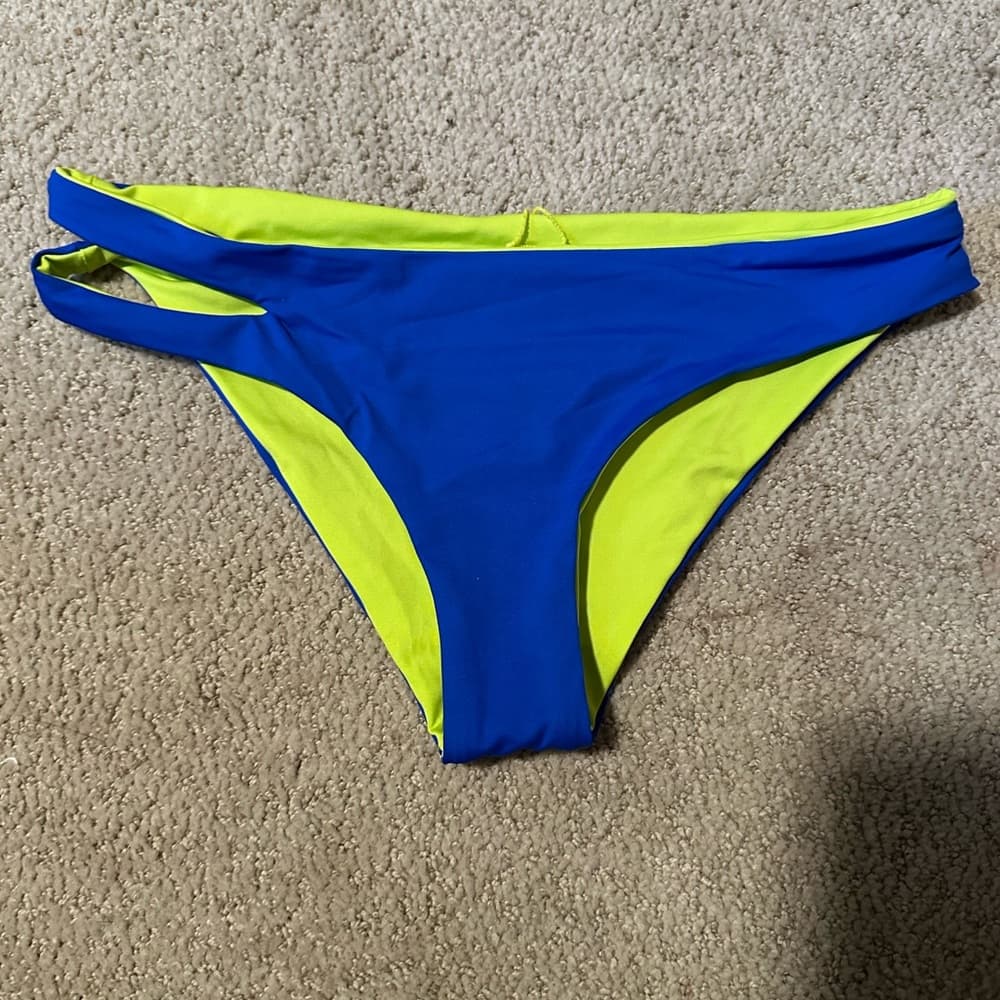 NWOT L*Space reversible bikini royal blue lime green