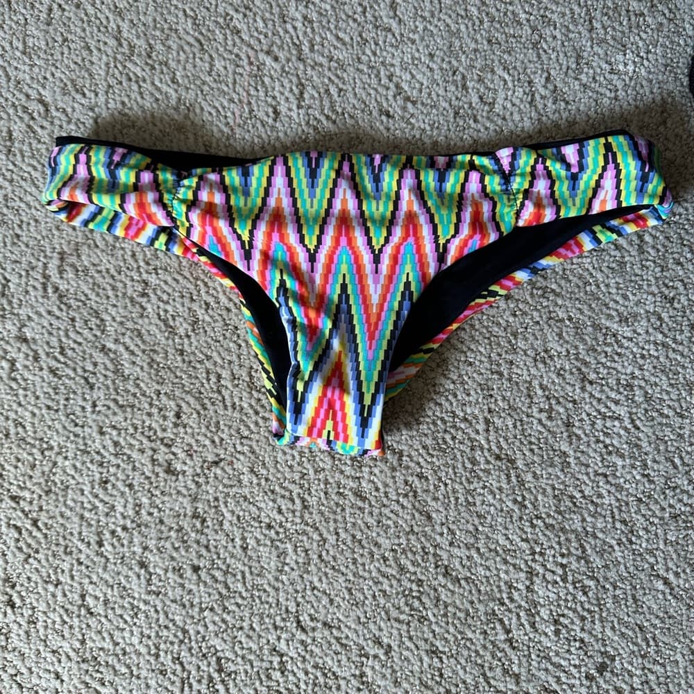 NWOT L*Space Monique bitsy cut bikini bottoms tribal