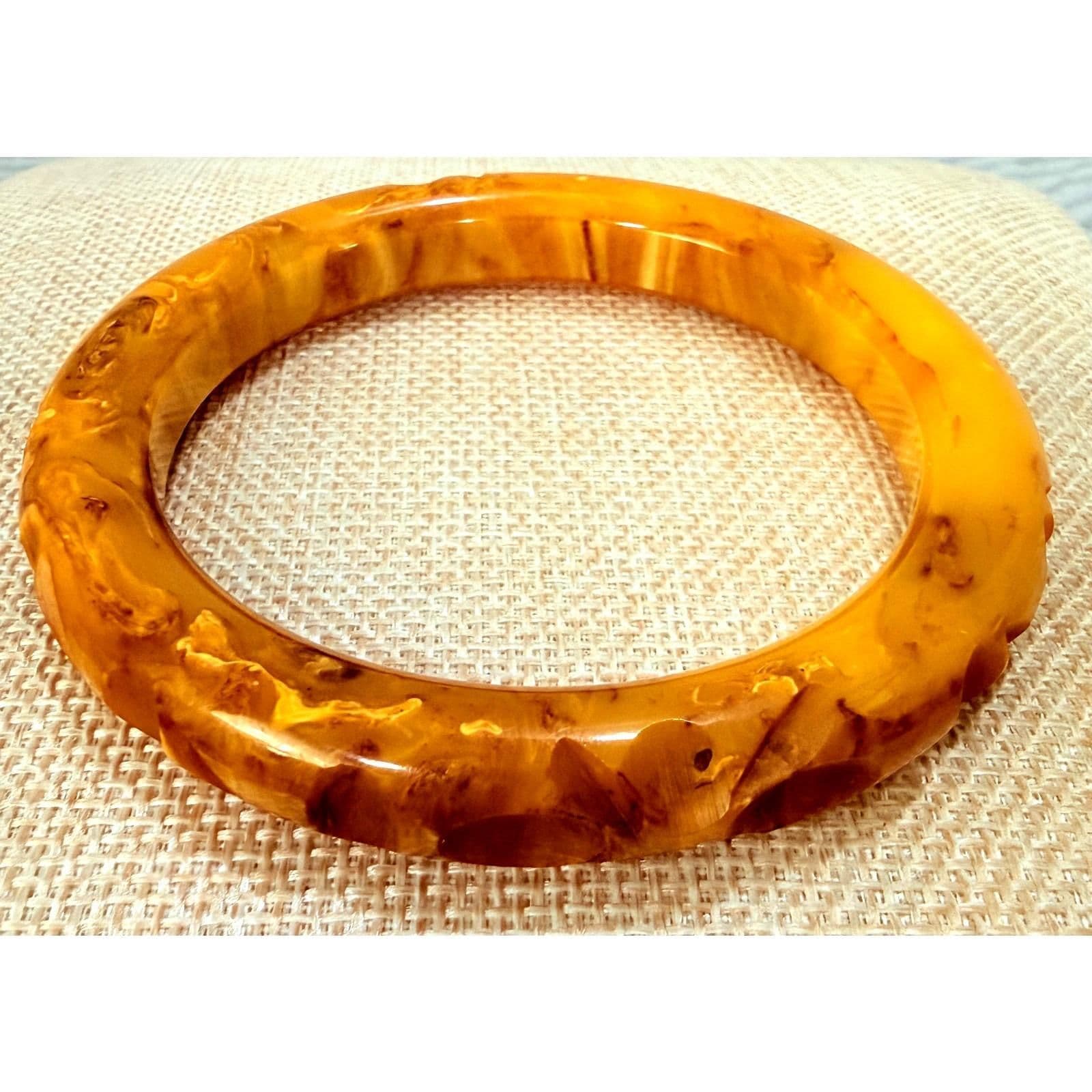 1A. 1940s Butterscotch Bakelite Bangle Bracelet