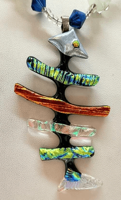 4Q. 1980s Multicolor Handblown Glass Fish Glass/Bubble Glass Bead Necklace
