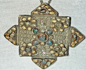 4B. 1900s Tibetan Reliquary Pendant Amulet Necklace