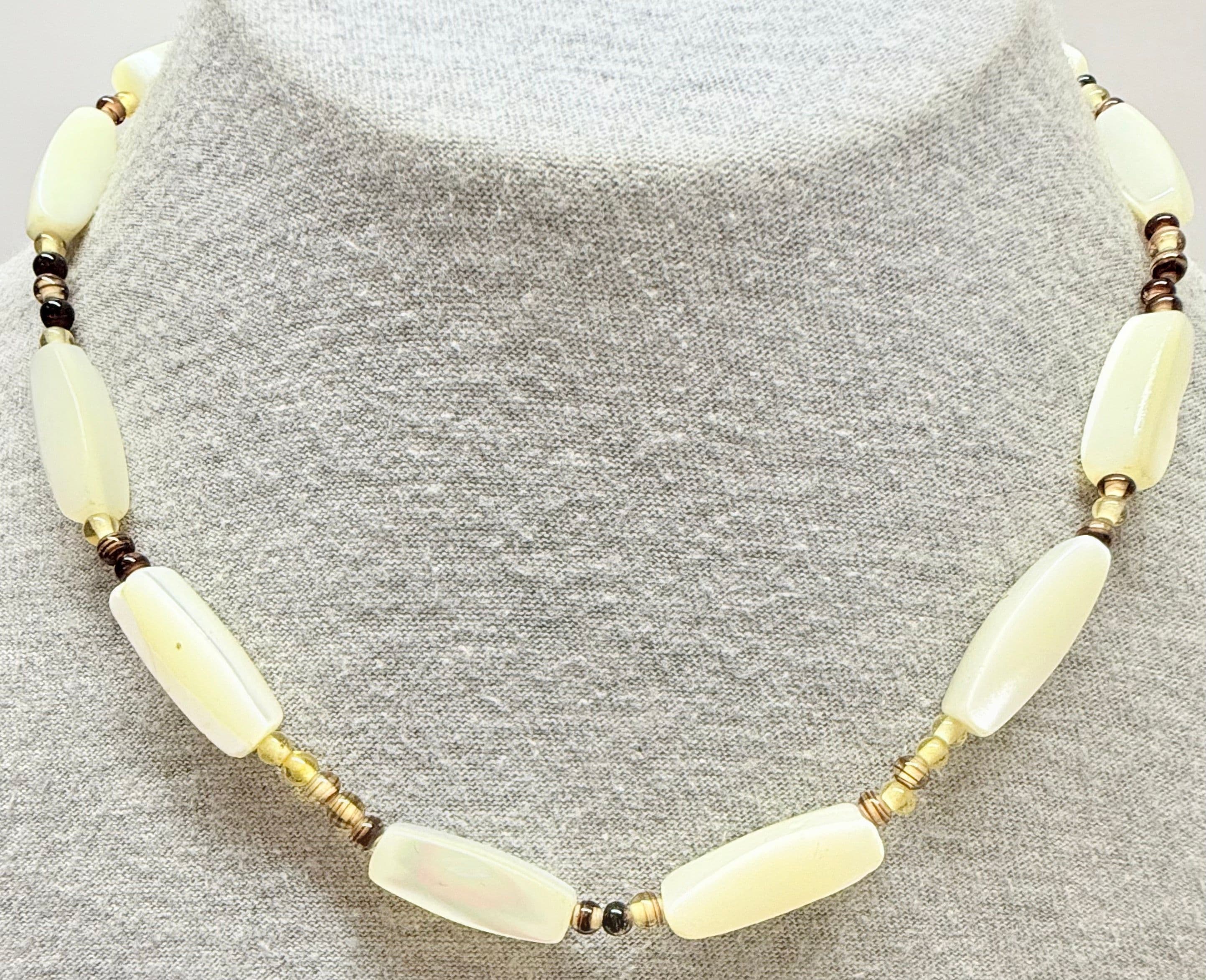 2R. Antique 1920s Mother of Pearl & Glass Bead Necklace