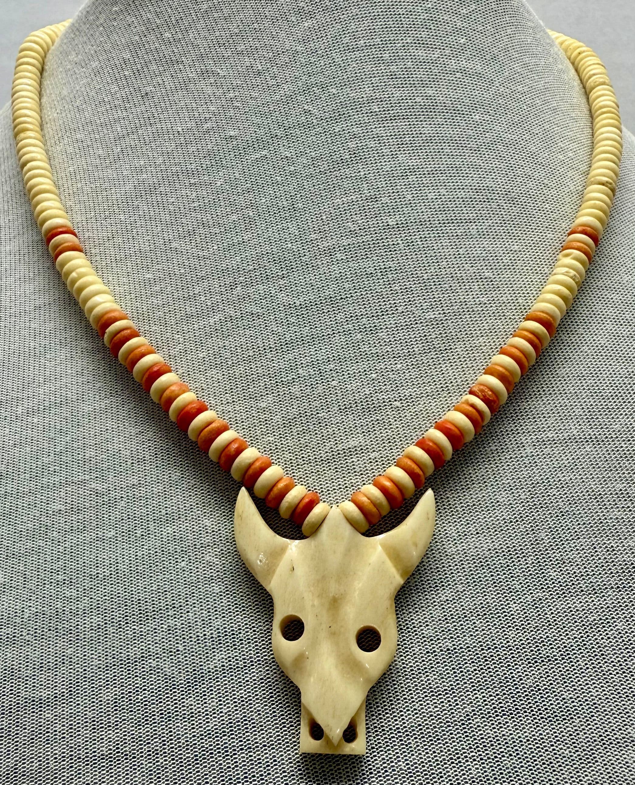 5F. Vintage 1960s Carved & Dyed Antler Cow Skull Necklace 9.5"