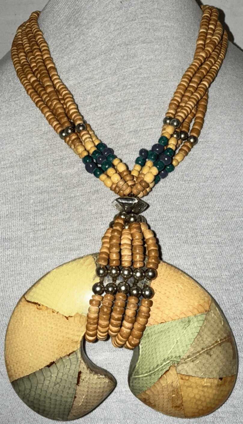 3E. Vintage 1970s Multicolor Laminate Pendant Wood Bead Silver Tone Necklace