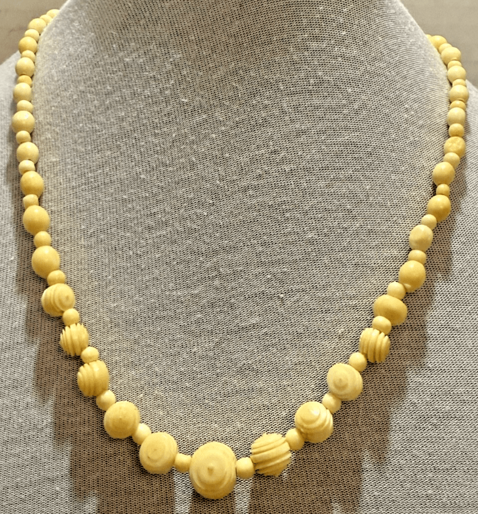 5B. Antique 1920s Art Deco Turned Bovine Carved Bead Necklace