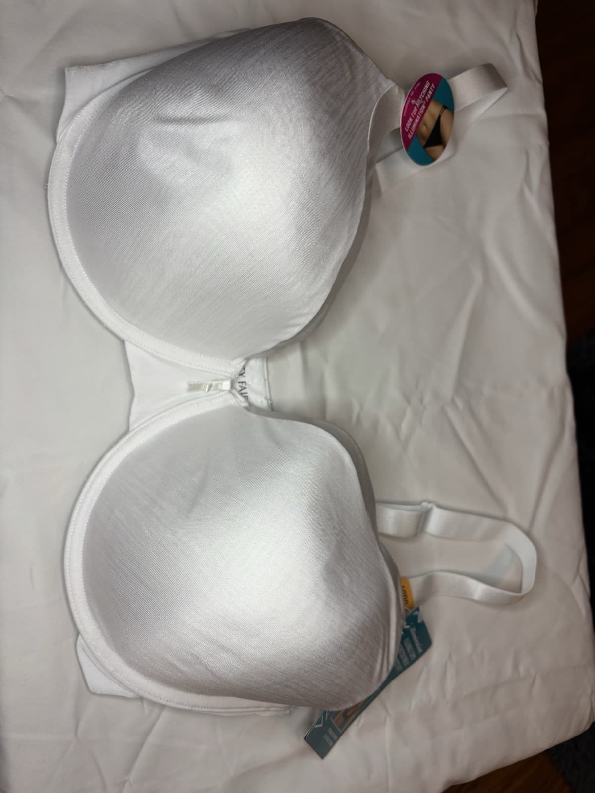 Vanity Fair Women’s Bra Illumination Underwire Bra 40DD 75337 White New