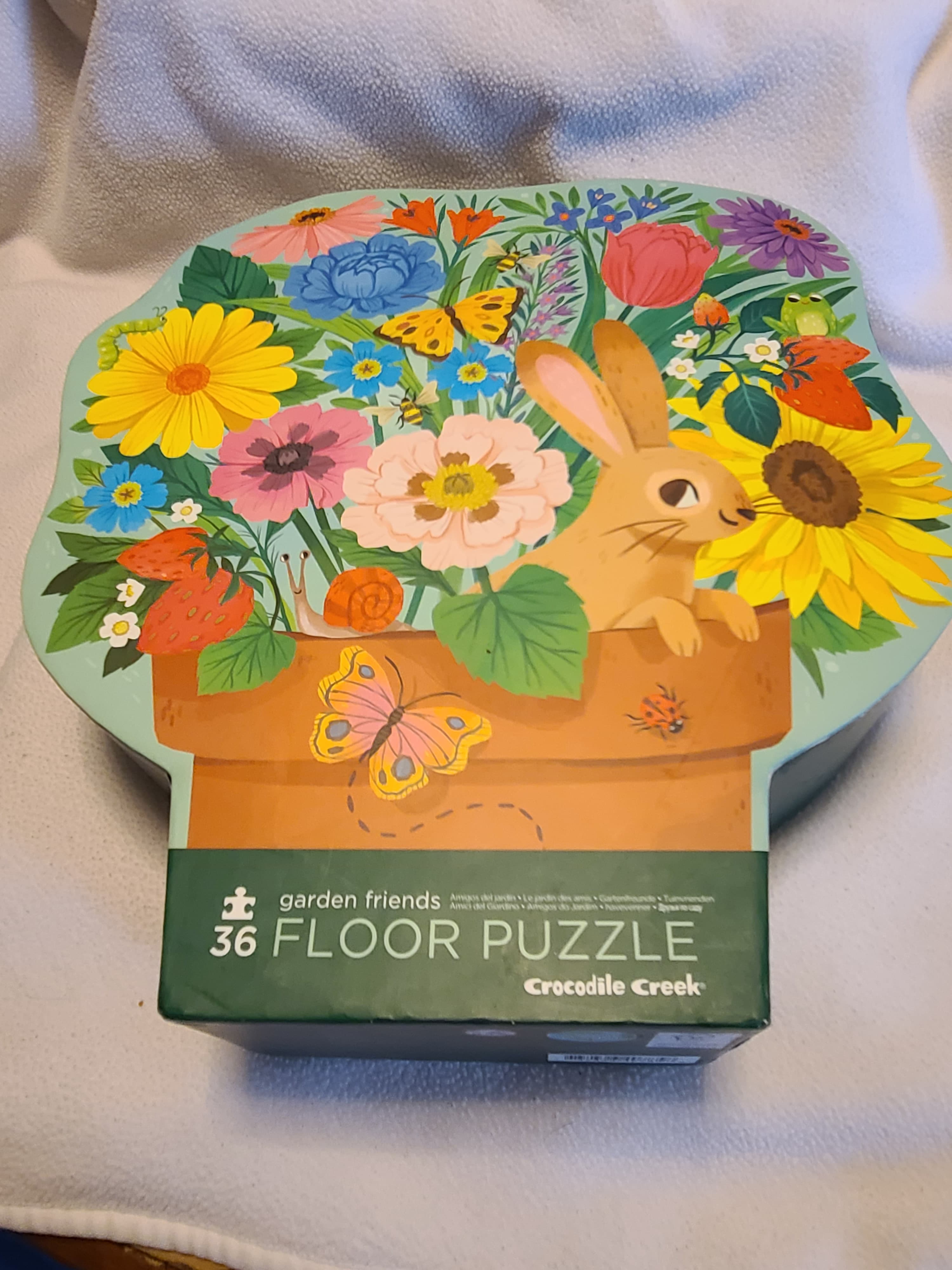 Garden Friends Puzzle 20x20 Inches