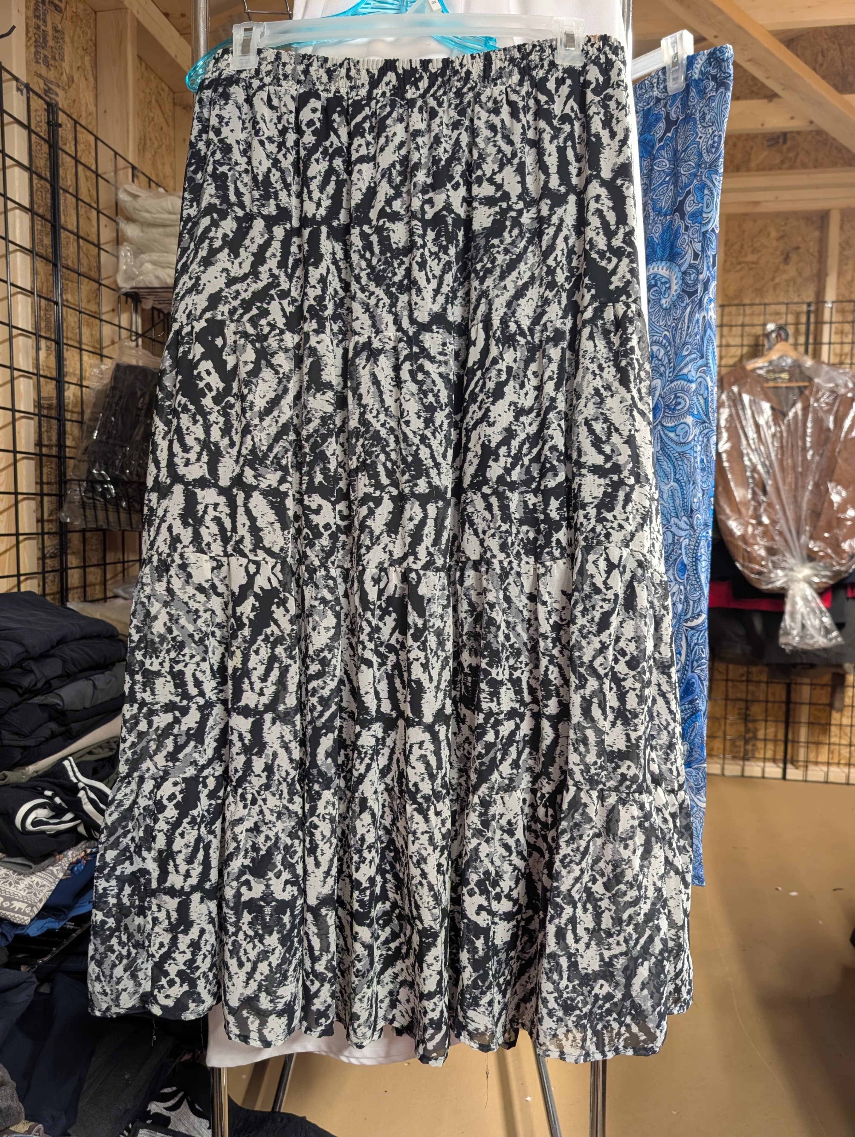 Black and White Abstract Print Skirt