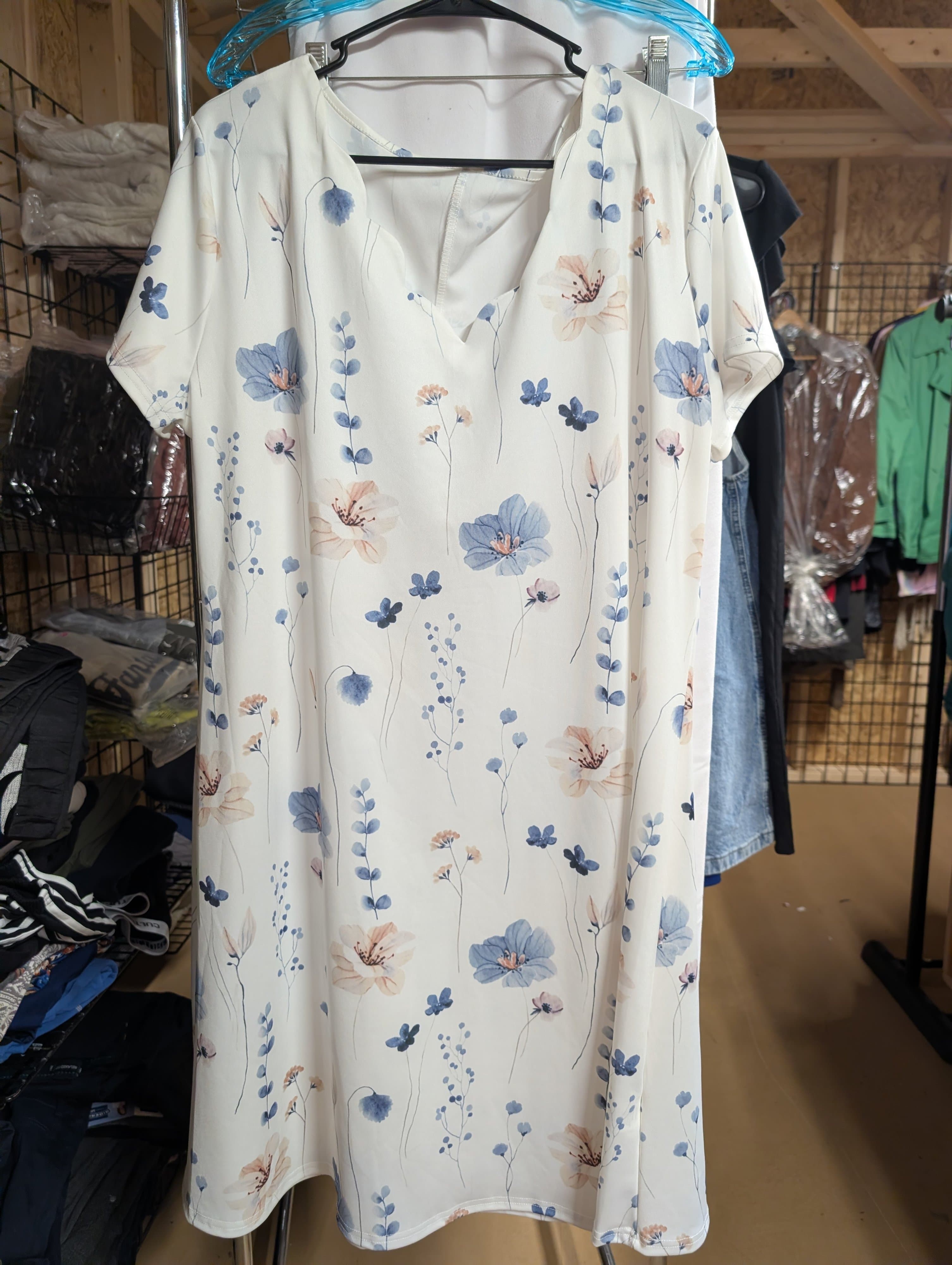 Floral Short Sleeve Dress, Size 7XX, 100% Polyester