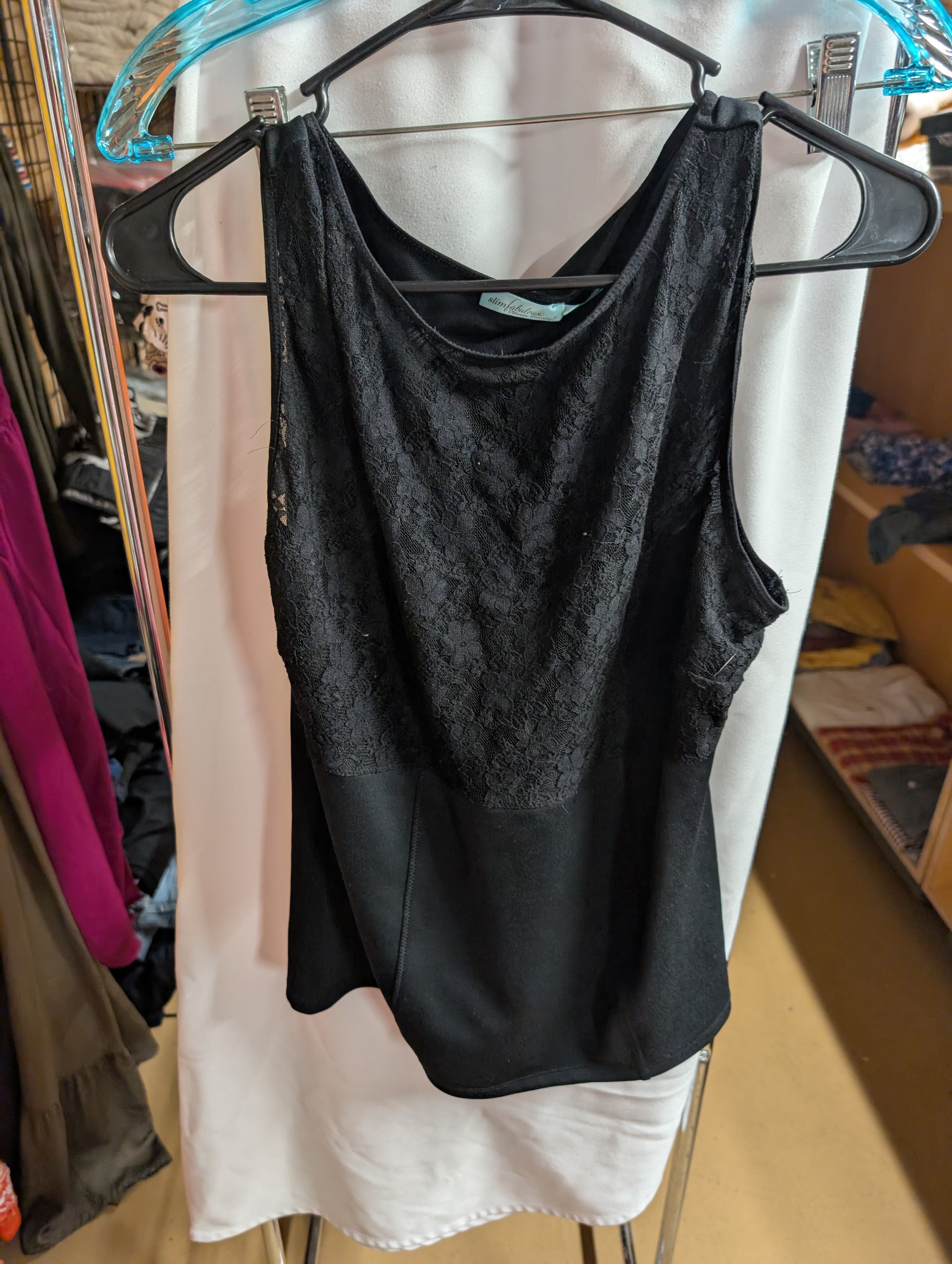 Slim Fabulous Black Lace Sleeveless Top