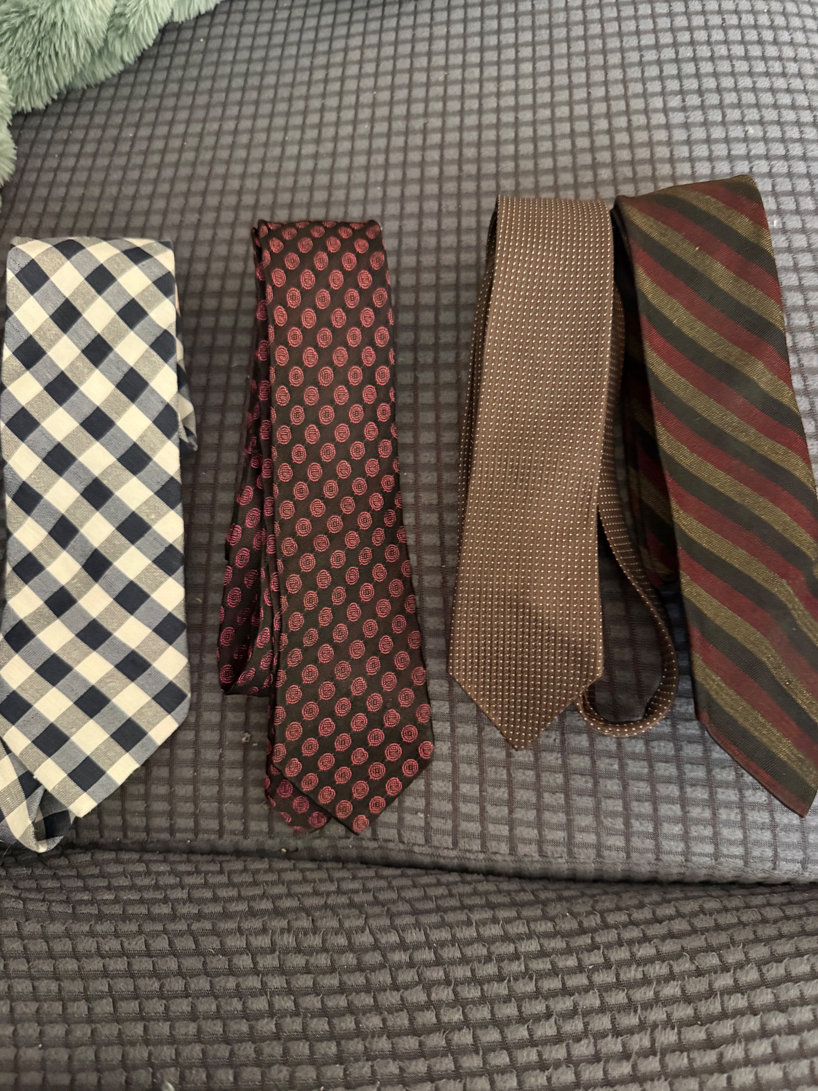 Men's Patterned Neckties